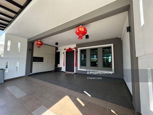 Fully renovated double storey terrace forest height Broadhill for sale
