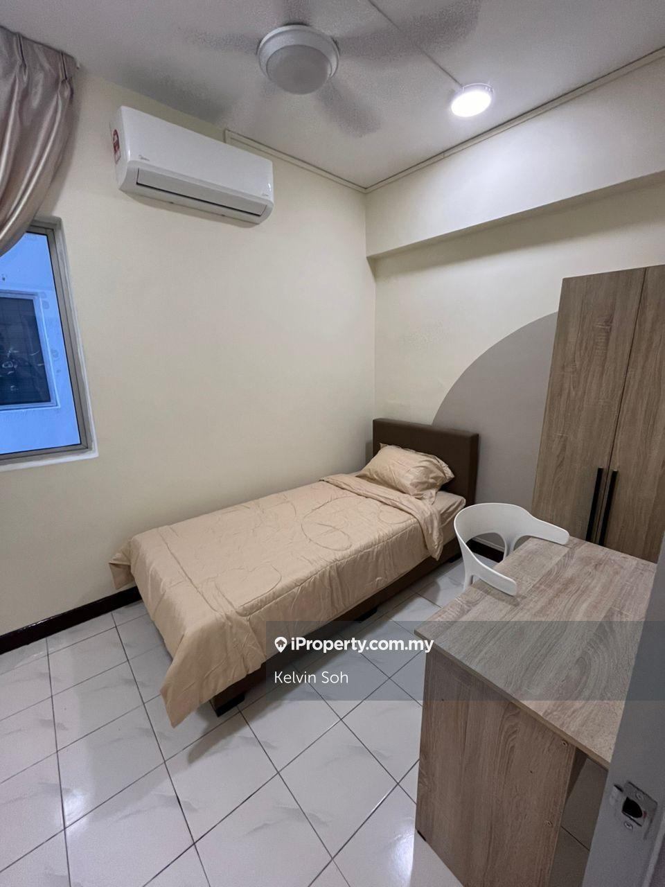 Kiara 2 Small Room for rent