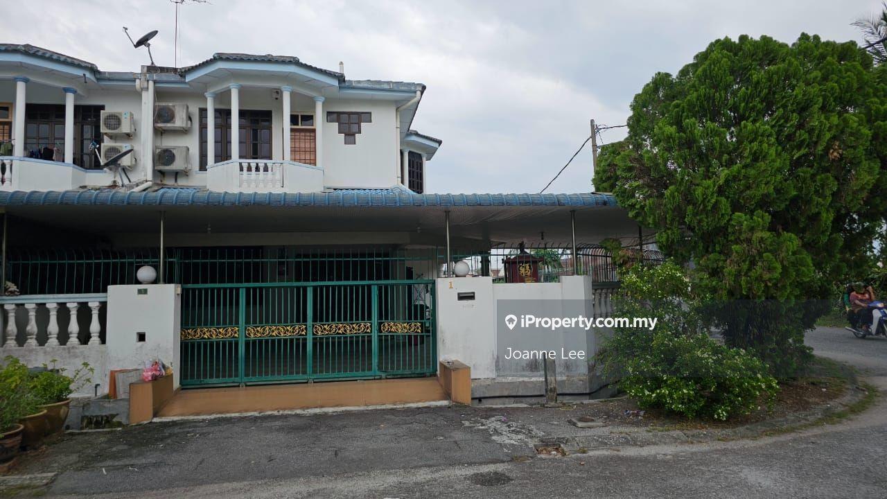 2 storey house for sales in Chemor Ipoh