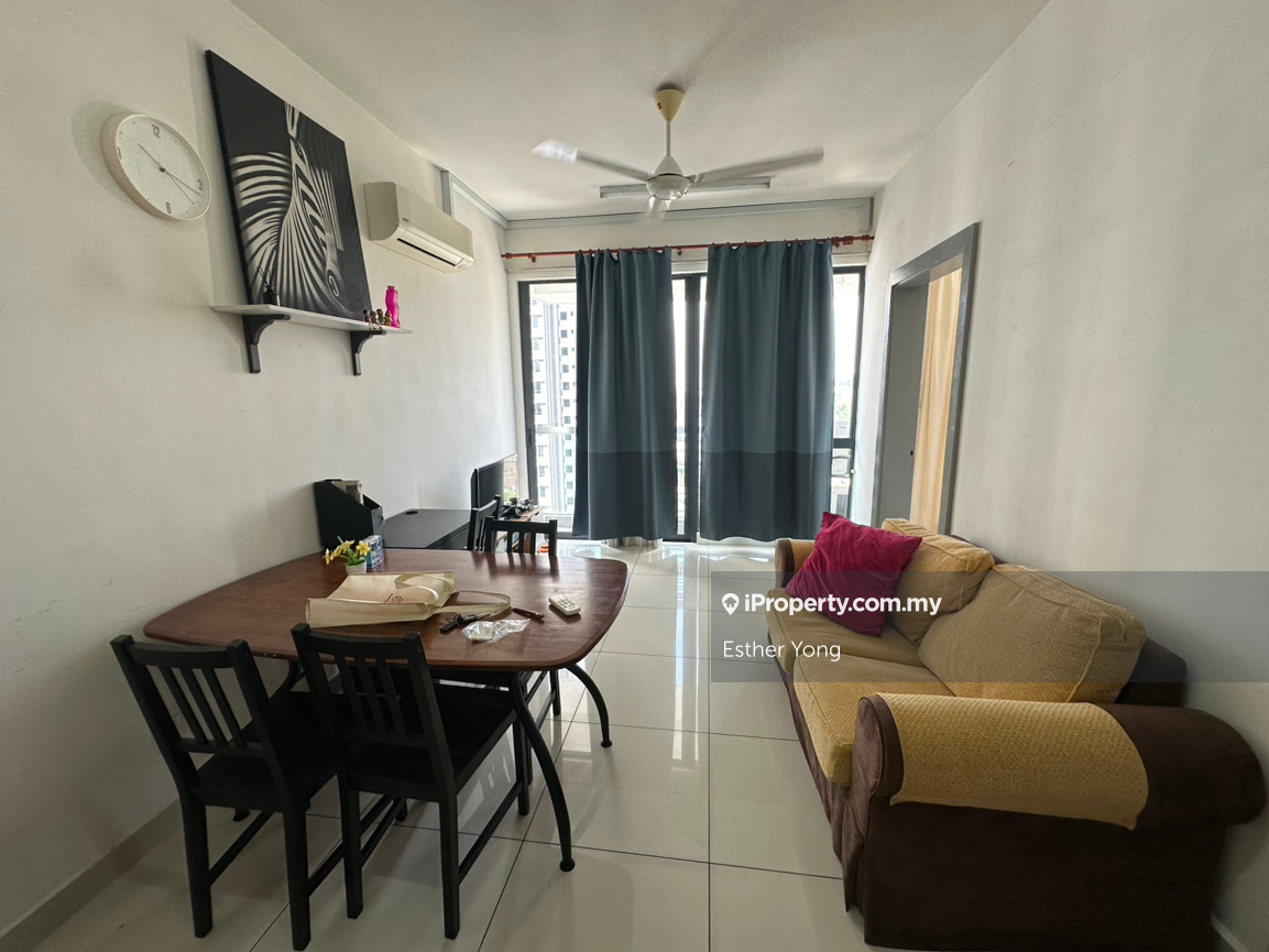 1 rooms fully furnished is available for rent now ! 