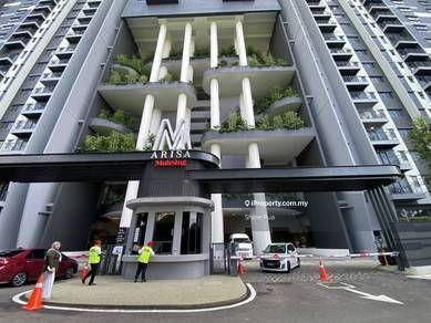 Bank Lelong, M Arisa