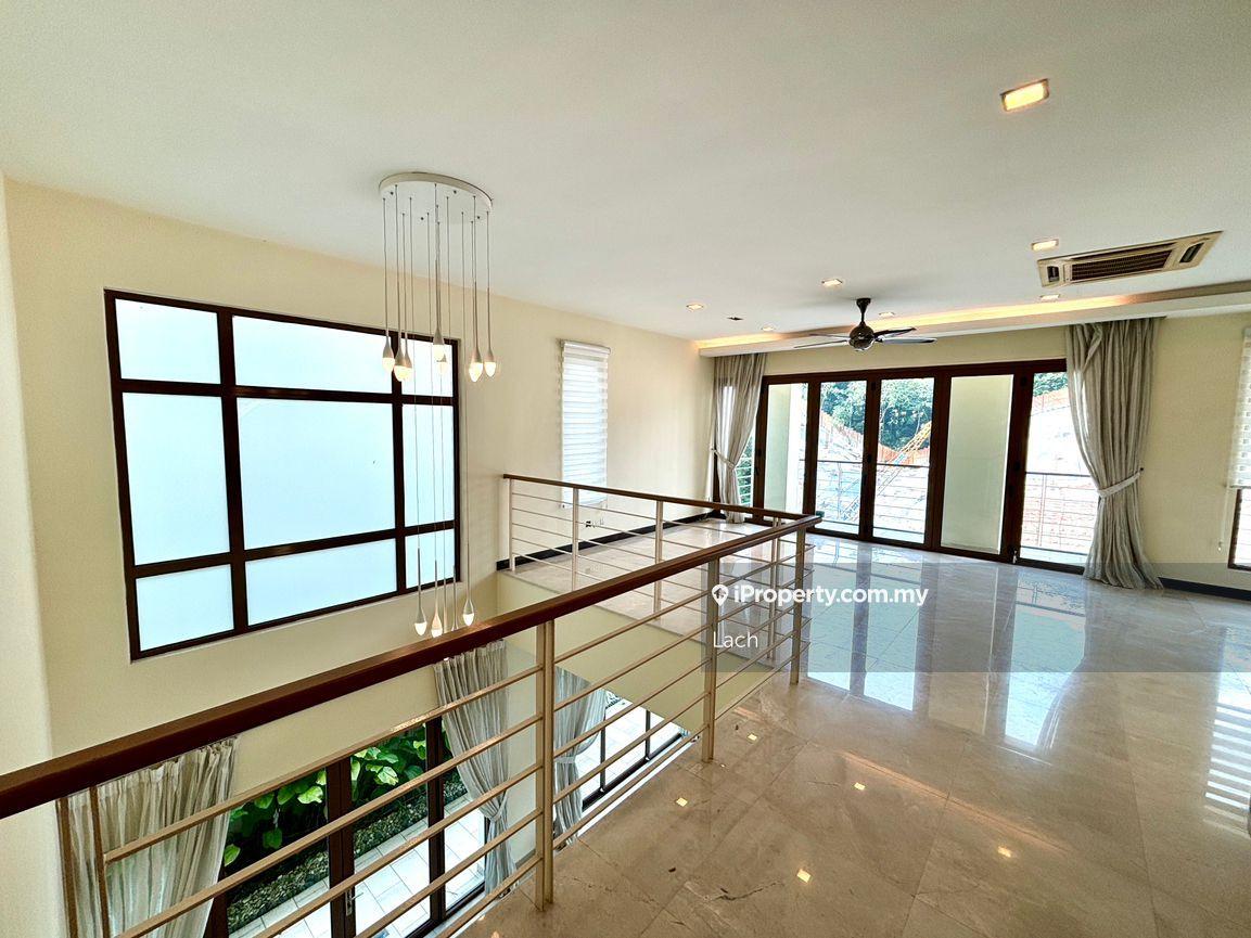 Beautiful villa with private pool for rent
