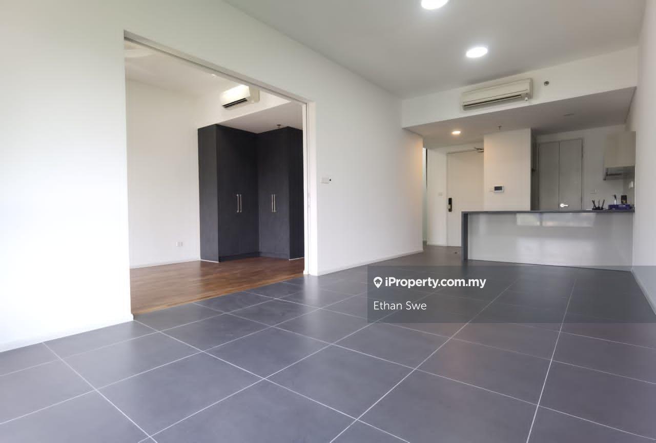 751sf Service Residence Comfortable Ownstay Smart Home Freehold Condo