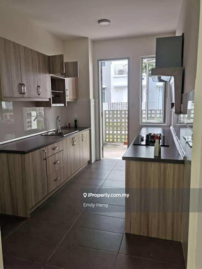 Partial furnished house for Rent, walking distance to Tenby school