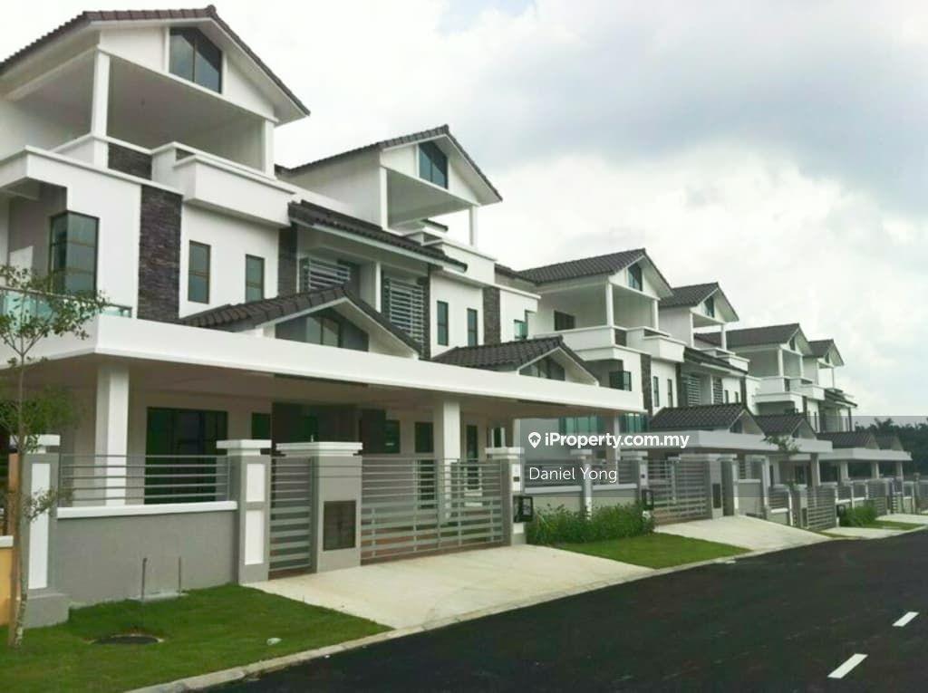 Mont Callista 3 Storey Semi Detached House 7bed Fully Furnish Skudai 