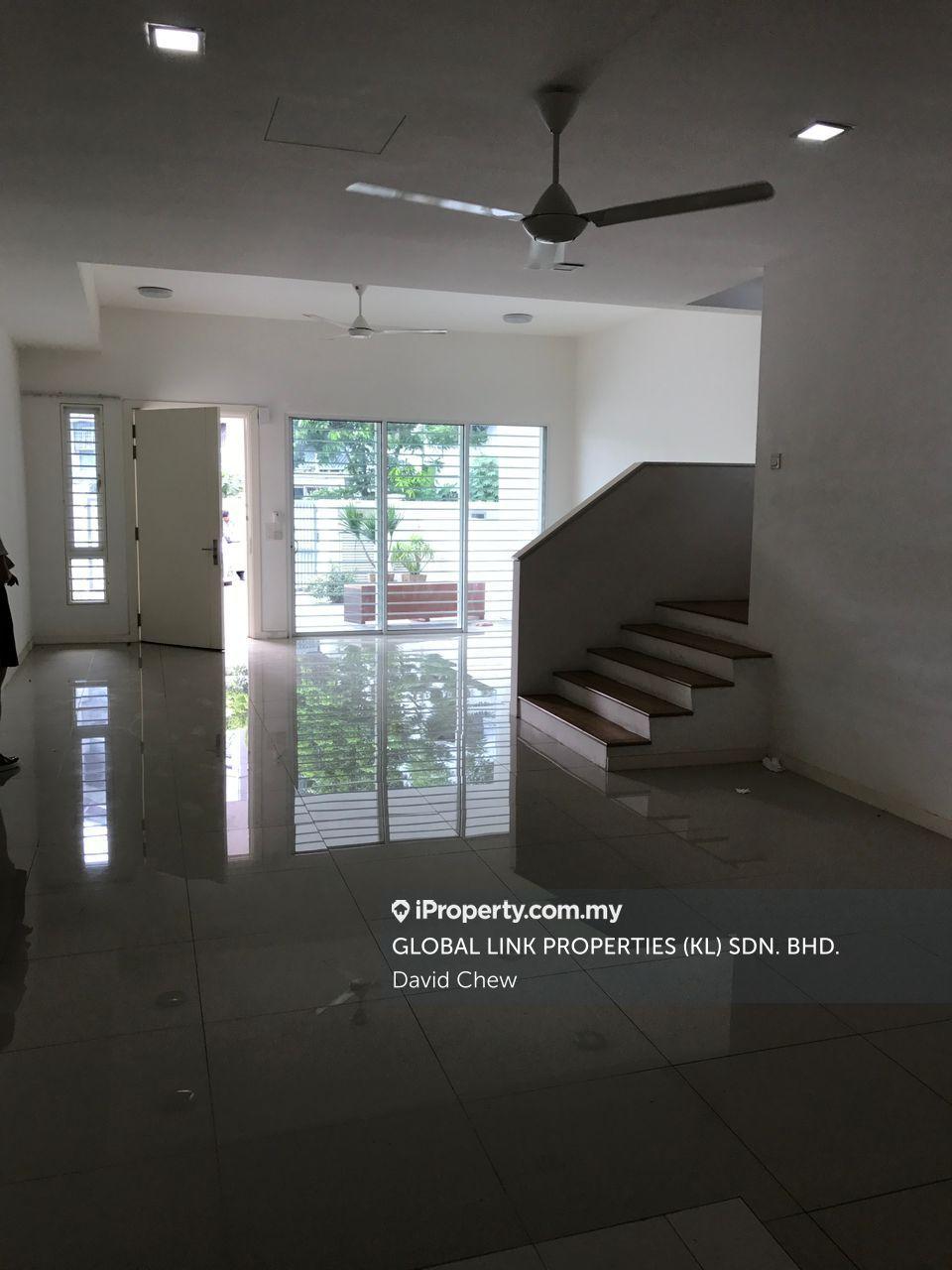Terrace house for Sale