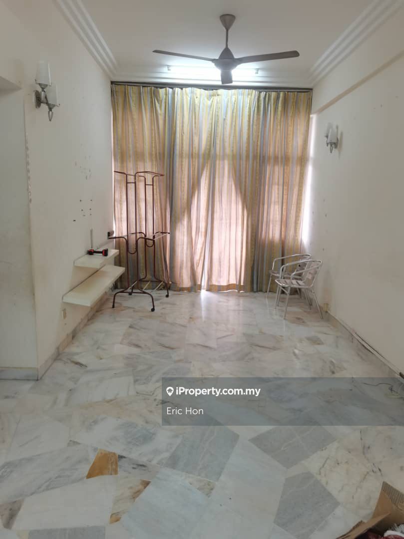Selayang condo for rent (casa mila) kitchen top ,1 carpark