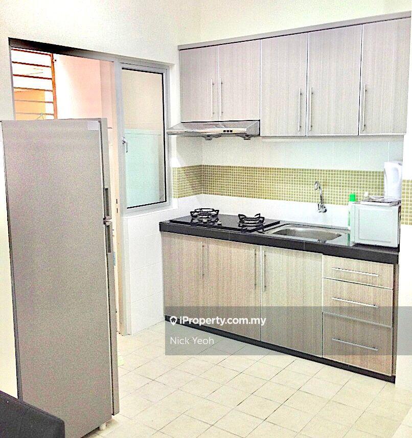 Walking distance MRT