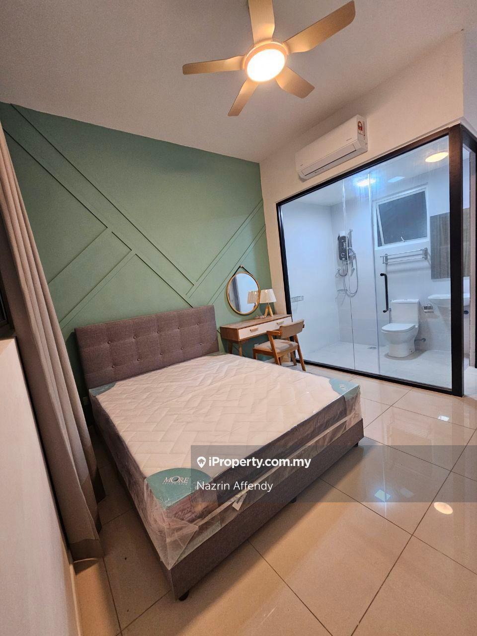 New available room for rent