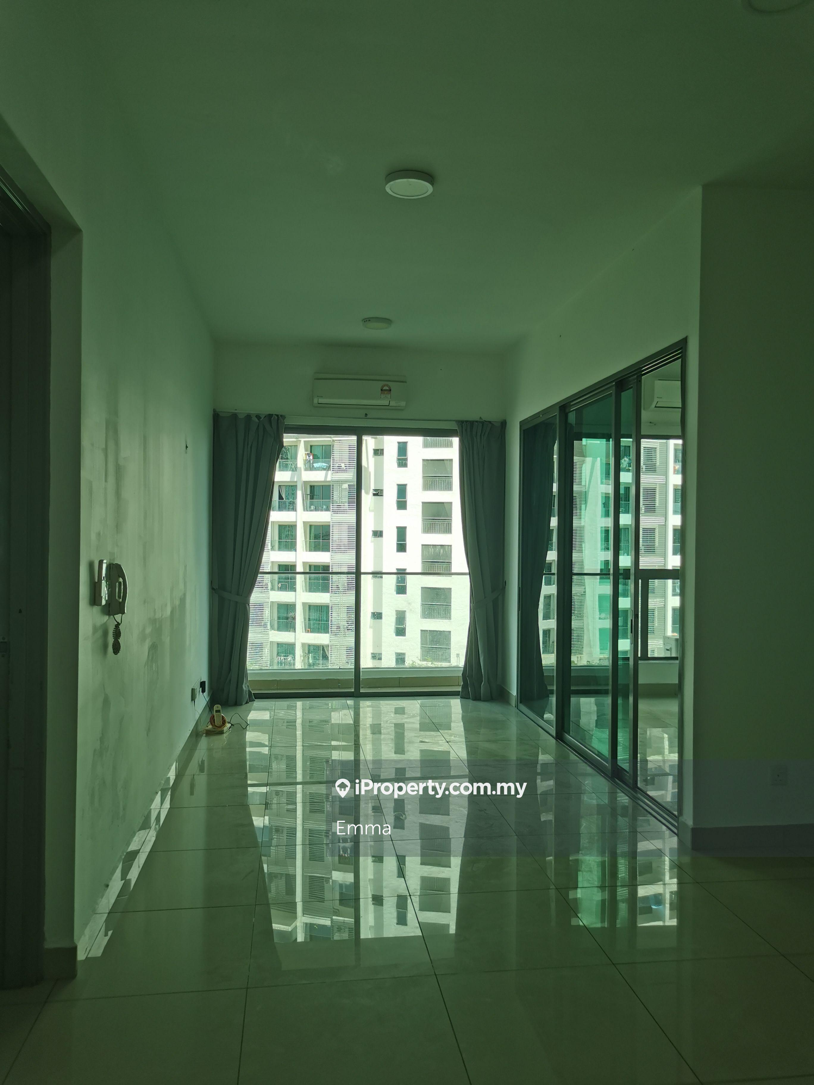 Cybersquare, Cyberjaya, 2 bed 2 baths Hot sale 380k