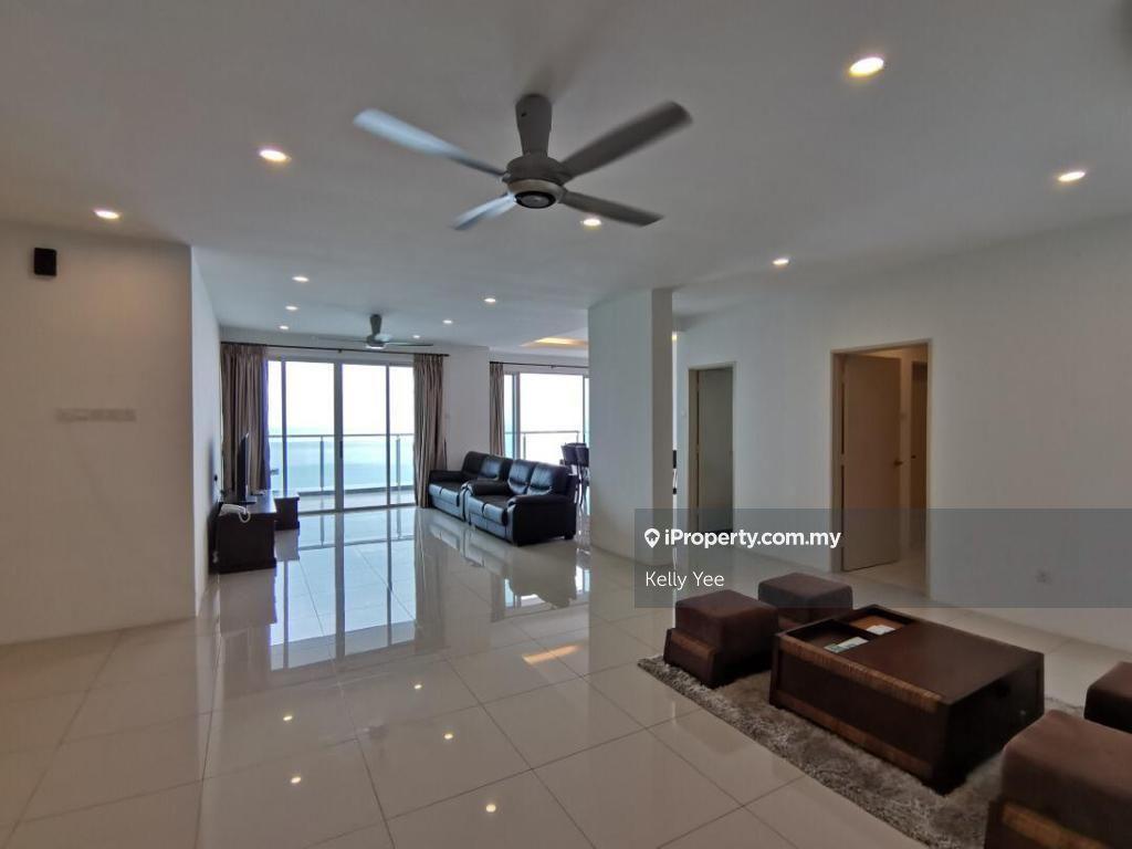 Condominium @ 10 Island Resort for Sale