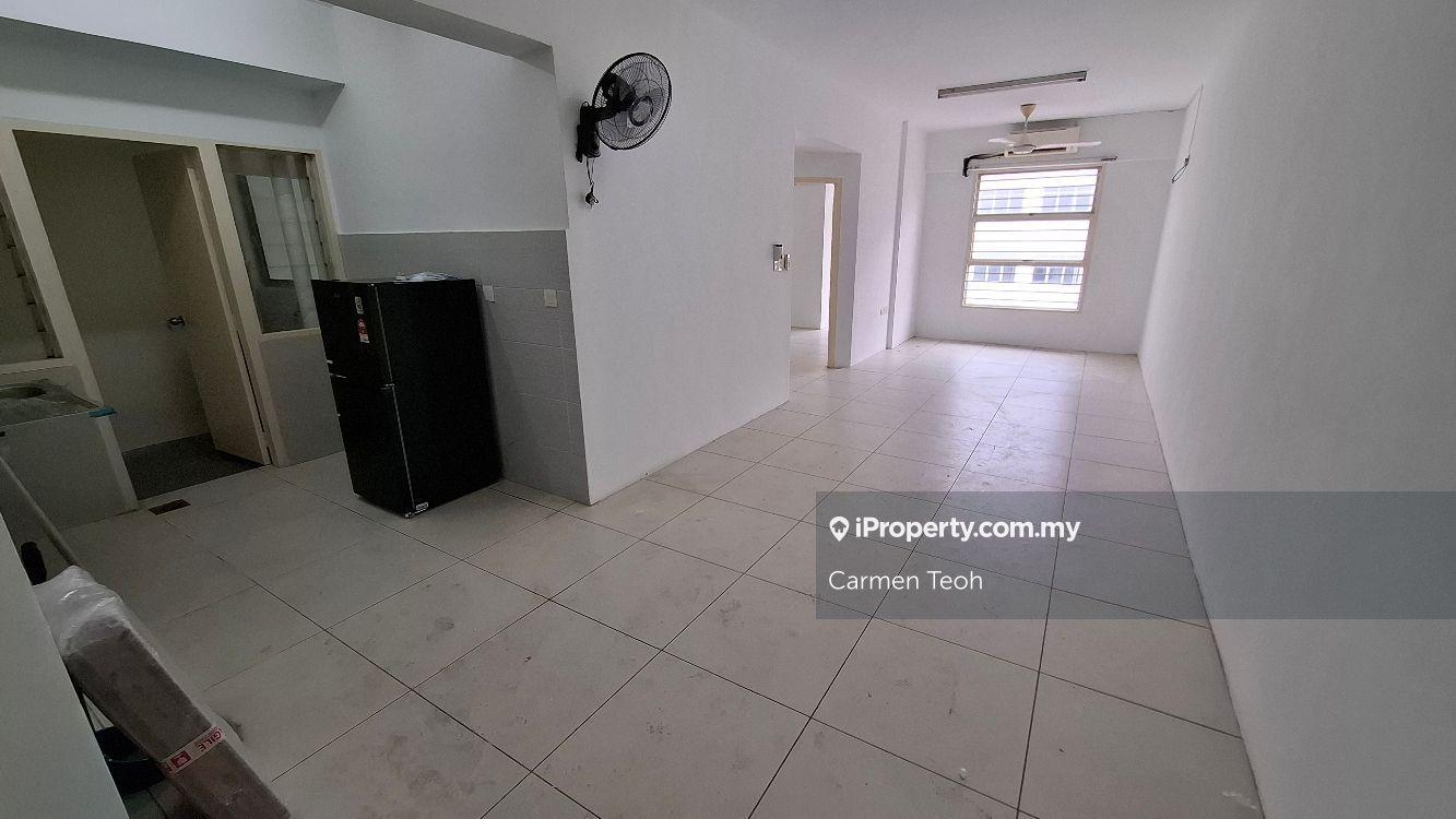 Calisa M Residence Puchong Mas Partly Furnished 3 Bedroom Unit