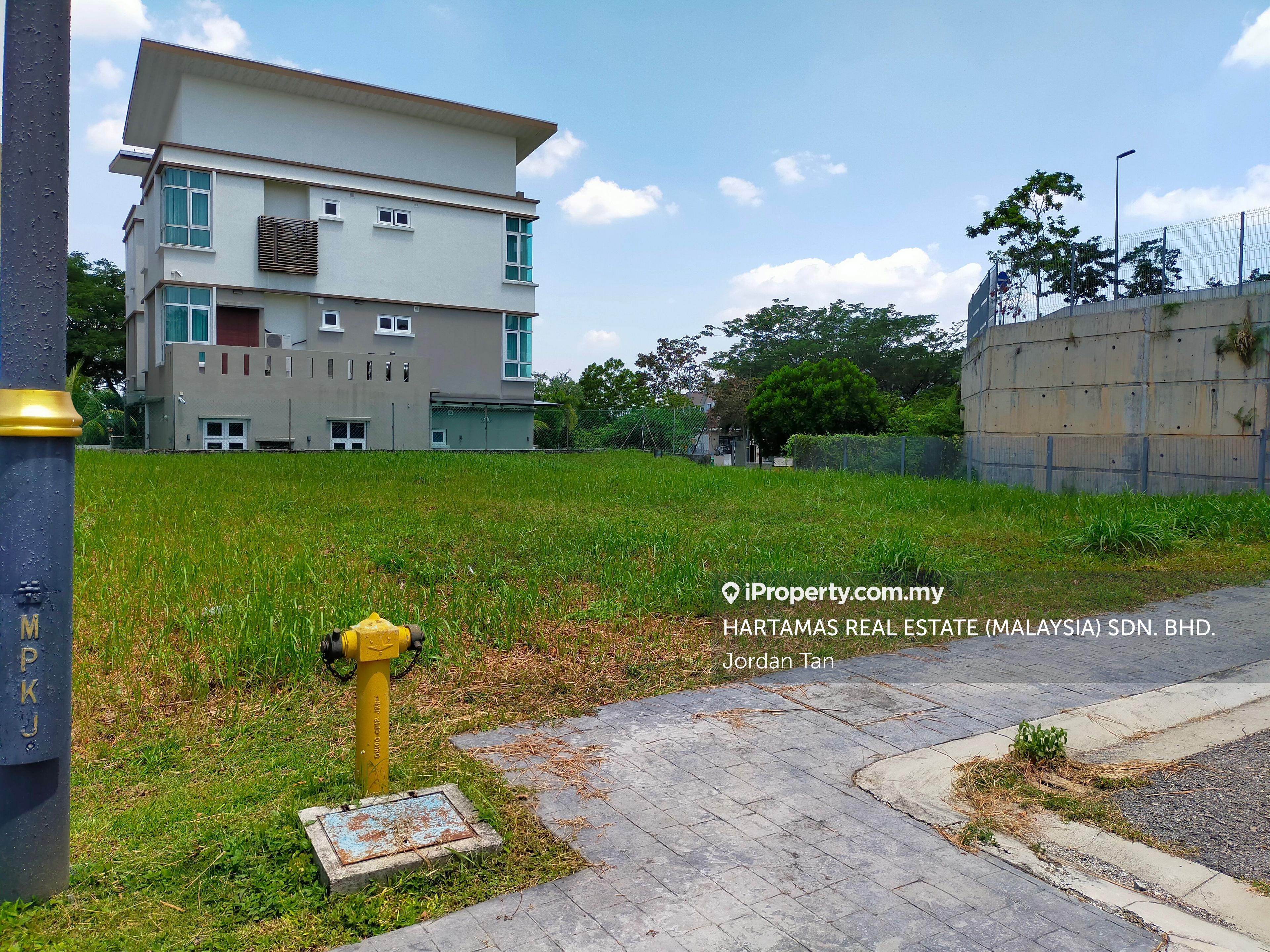 Bungalow land for Sale