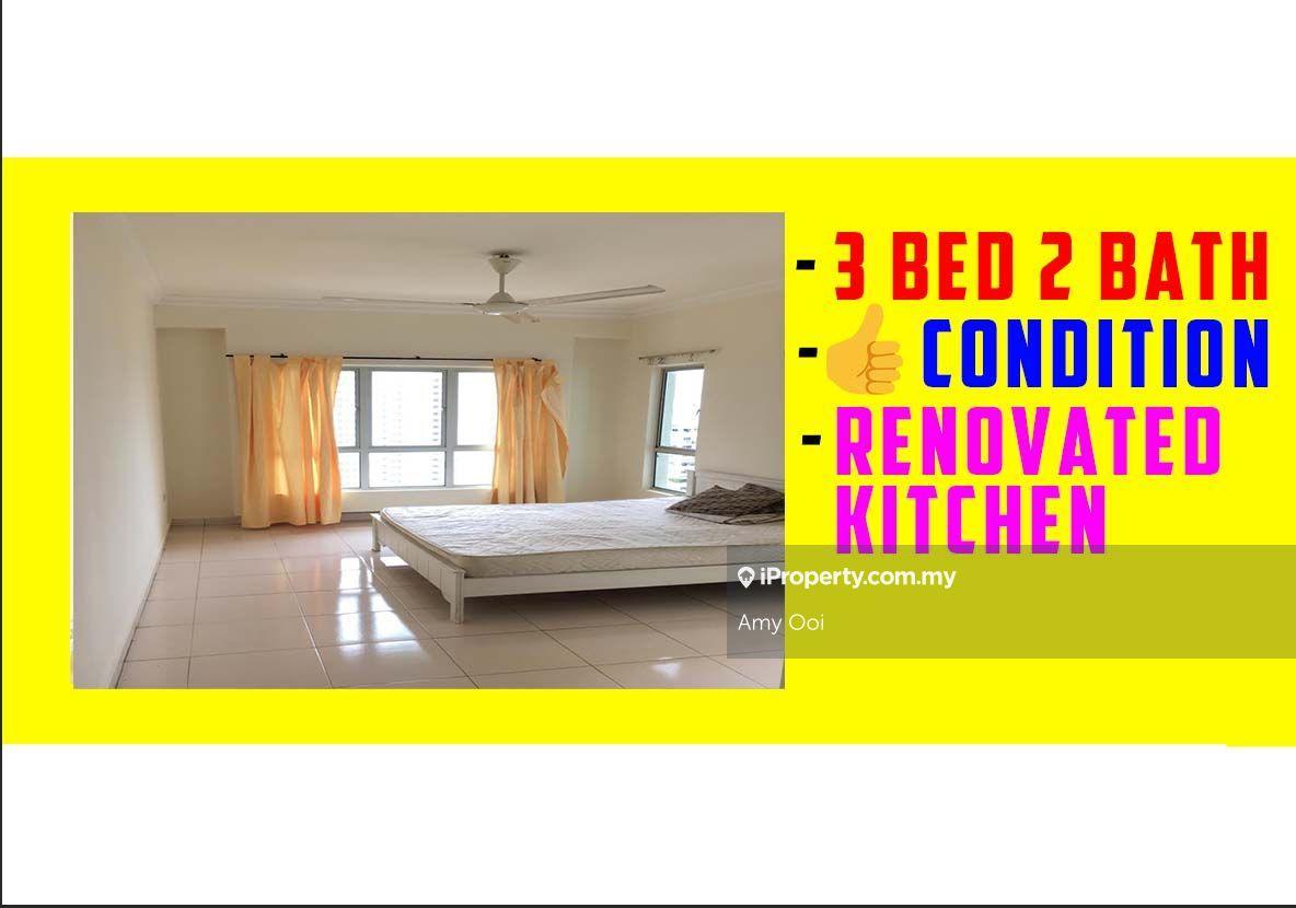 3 bed 2 bath unit , basic unit and very good condition , kitchen reno