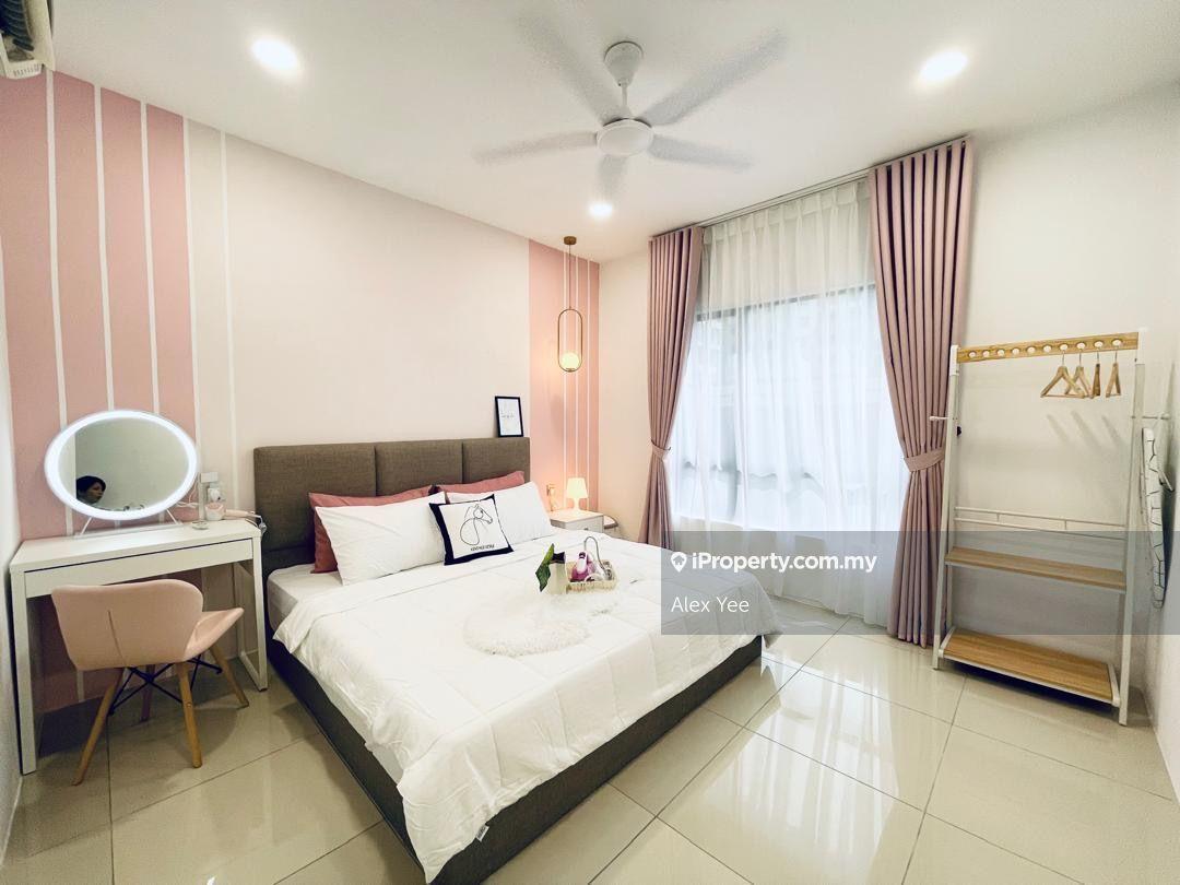 Freehold Manhattan Condo Ipoh