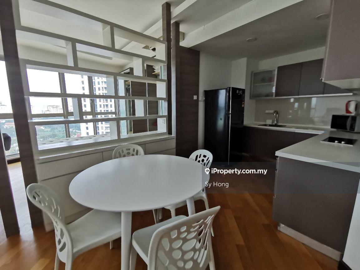 Studio with parking for sale