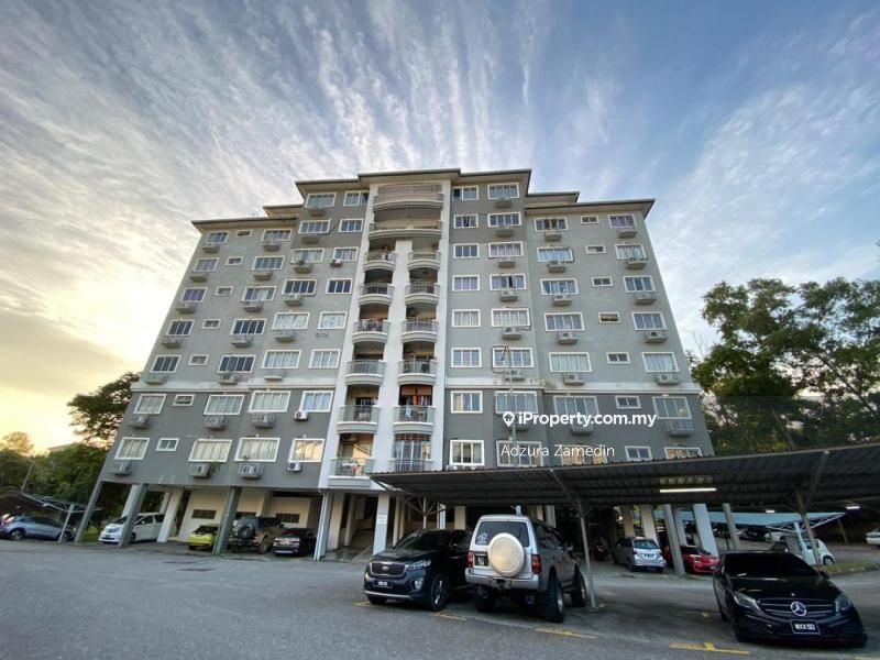 Corner Unit Penthouse, Sri Permata Condominium, Shah Alam