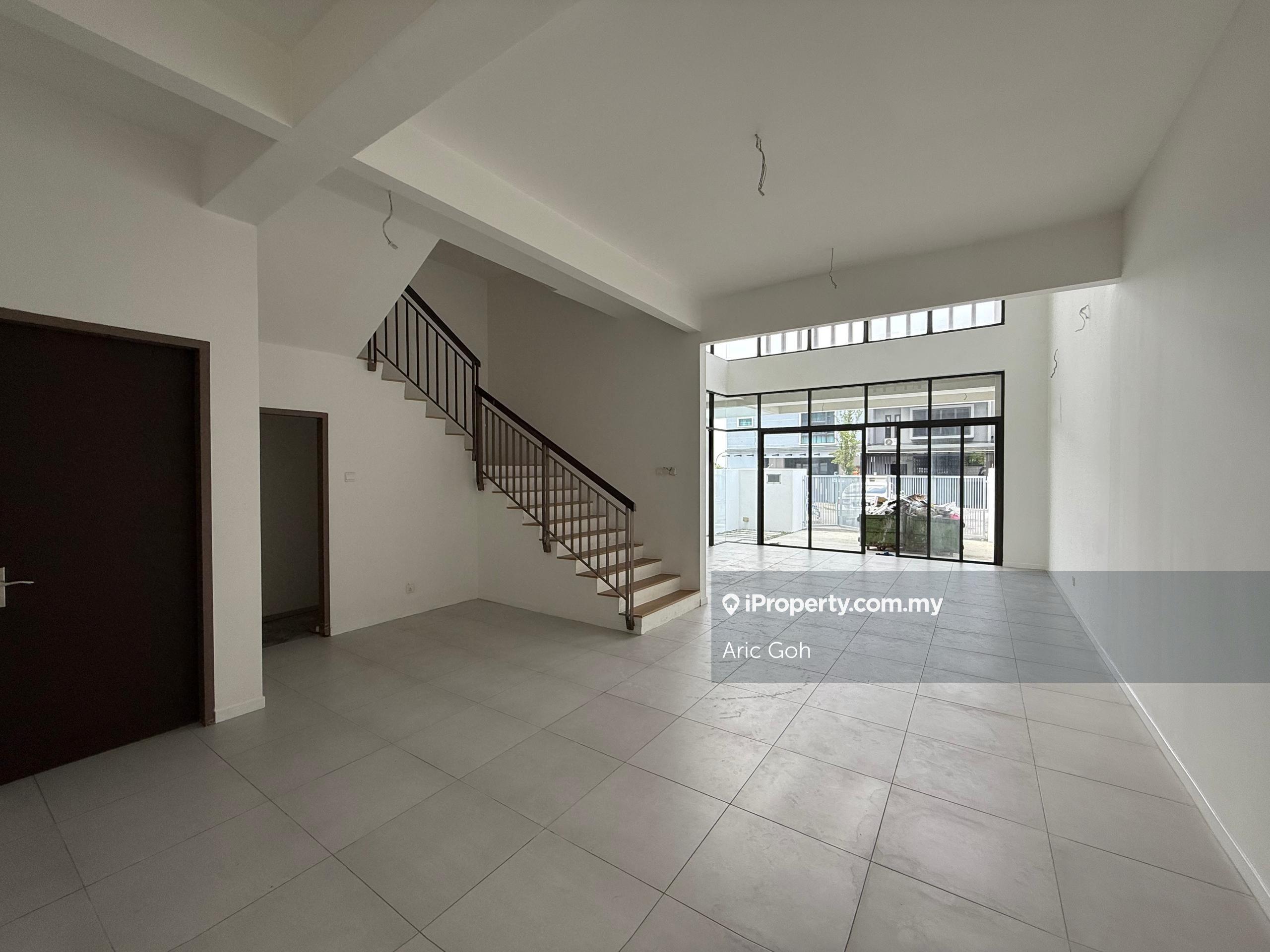 Below market price - 3 Storey Super-link at Cheras for sale !