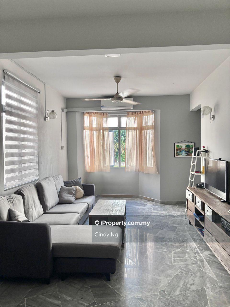 Goodyear Court 10 All Room Marble Floor