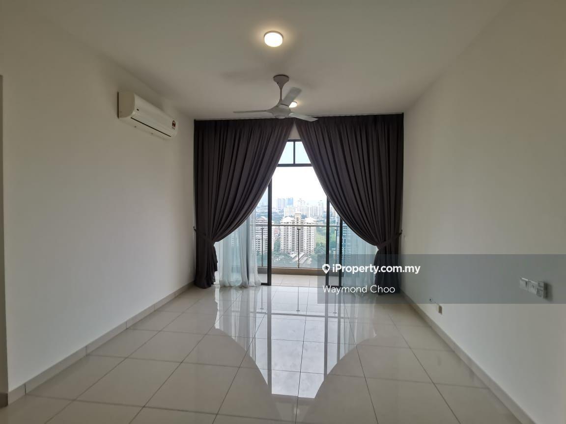 Walking distance to Pavilion Mall Bukit Jalil and 80 acres park