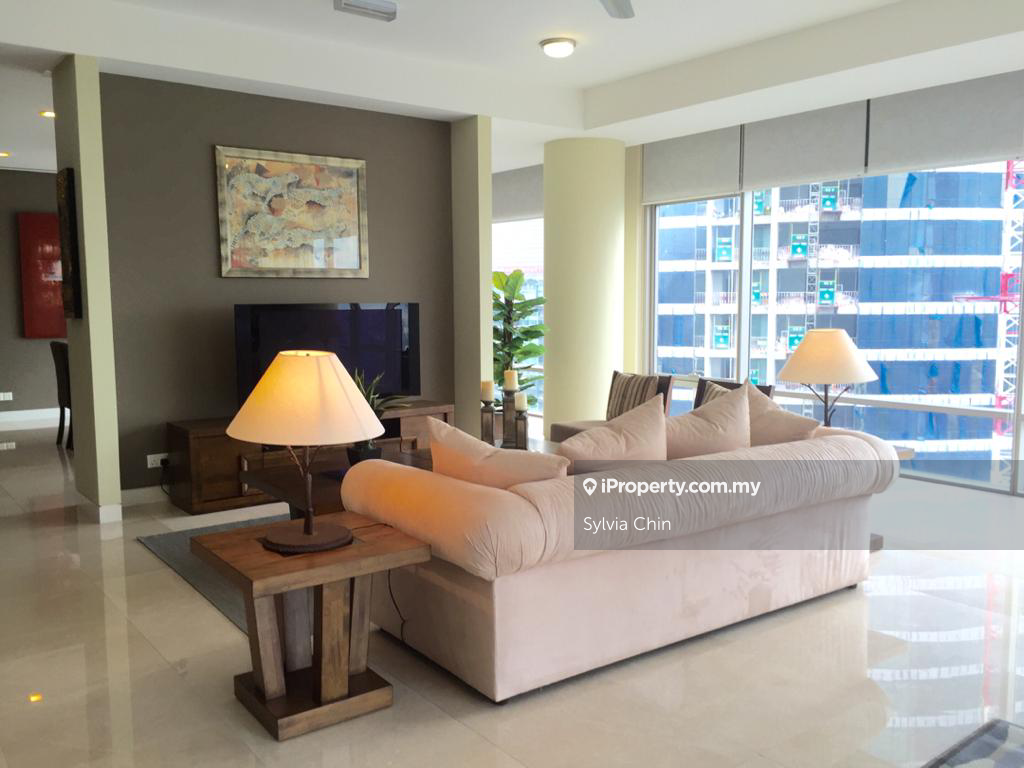 Short walk to Mrt & Monorail station, next to Pavilion Mall