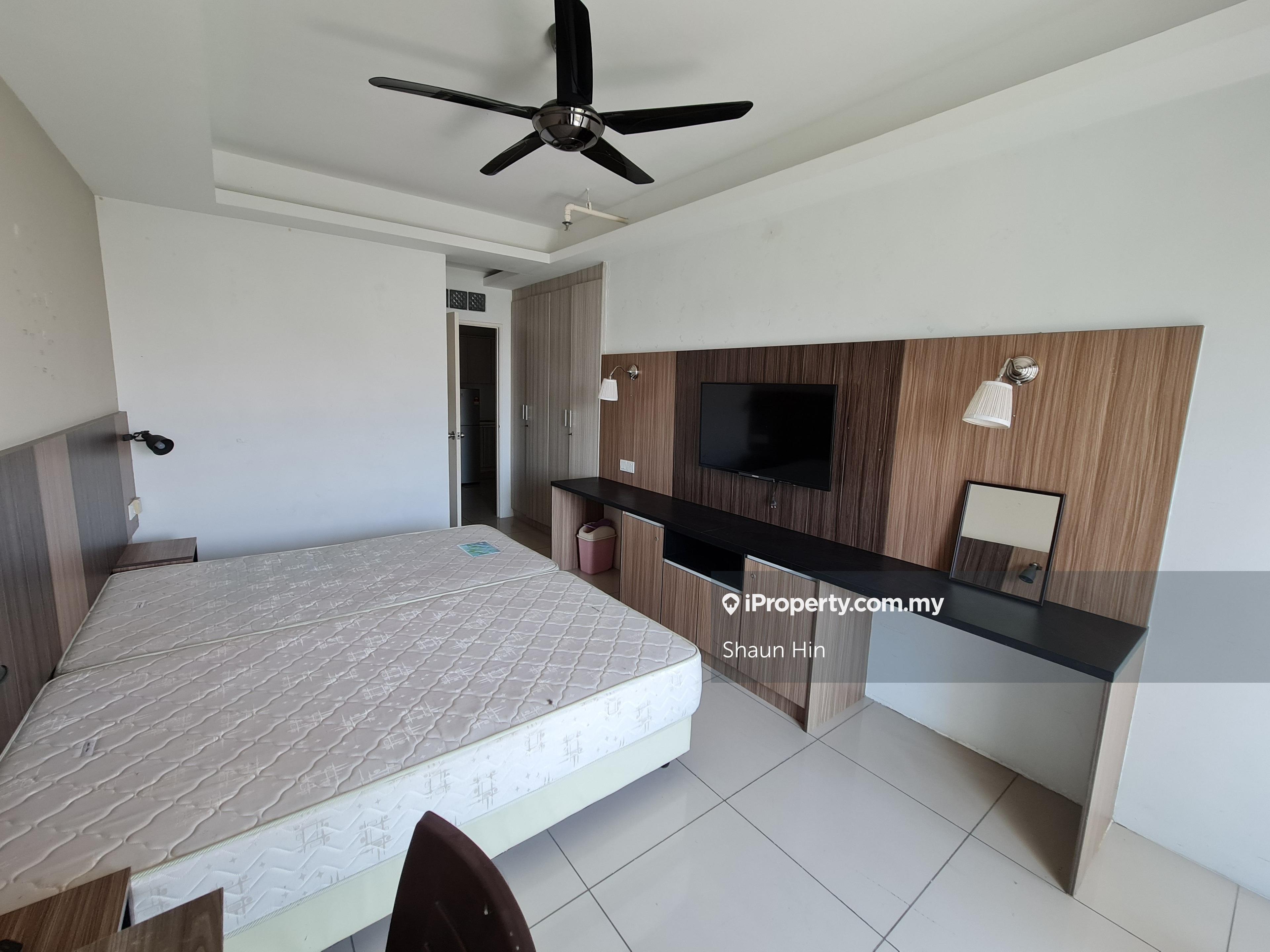 Fully furnished 2 bedroom 2bathroom unit