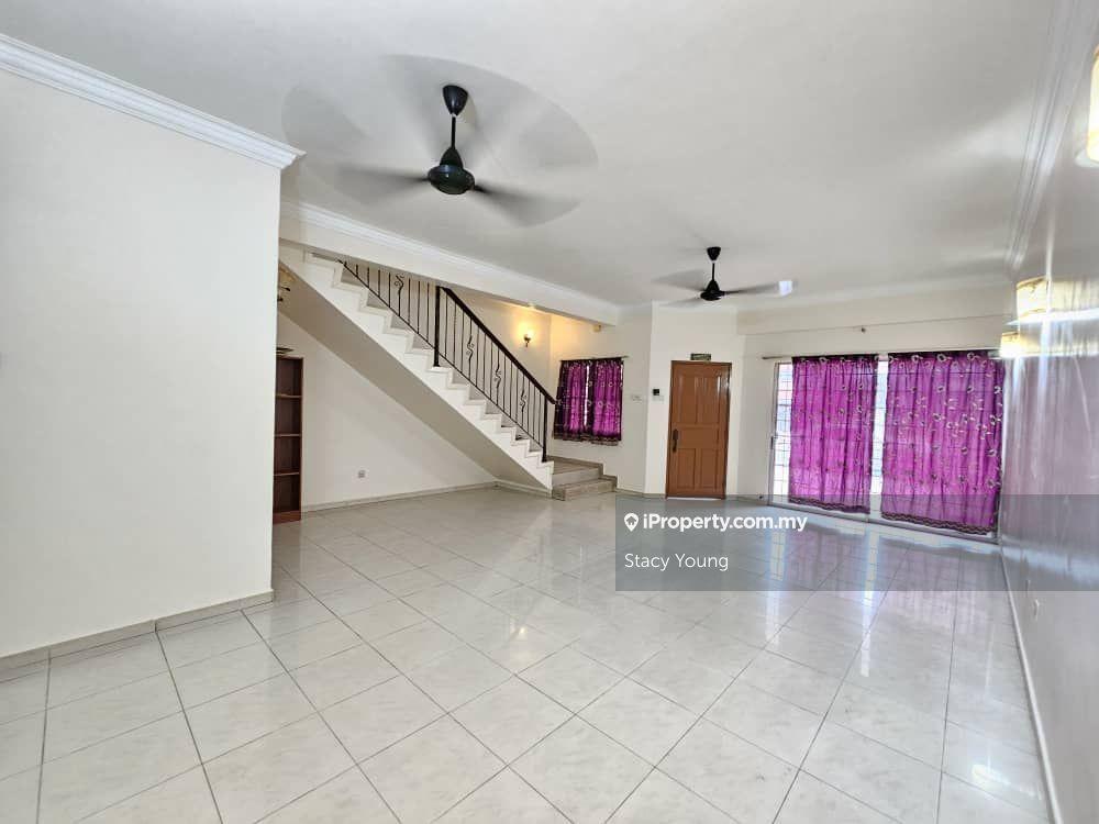 2 Storey Terrace House @ Taman Seri Taming 