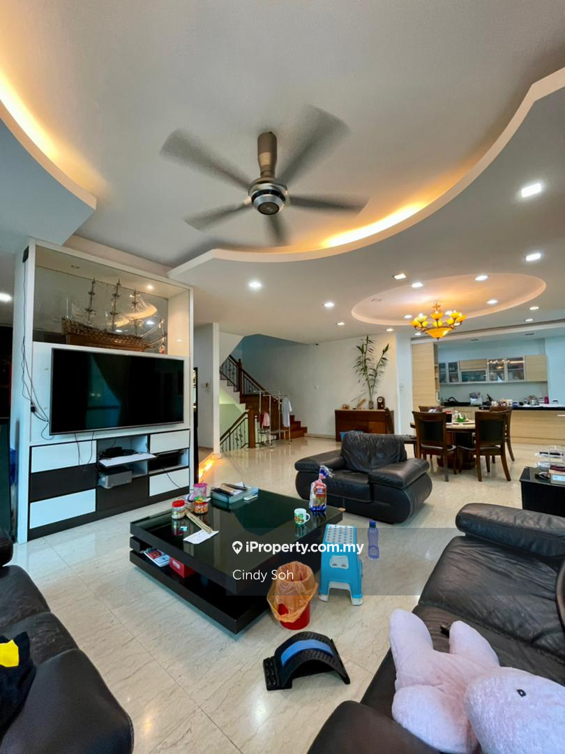 3-Storey Super link Cluster house for Sale 
