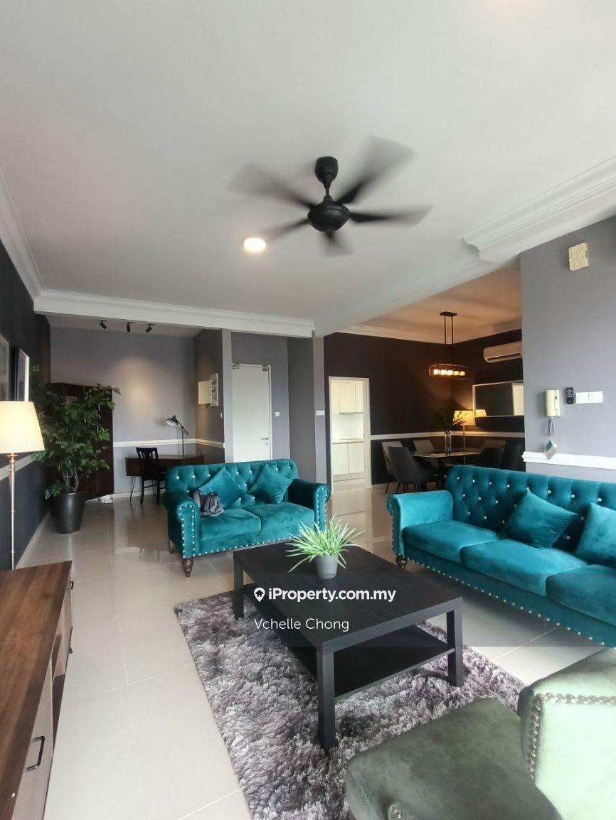 Developer show unit for Sale @Free Legal fee 