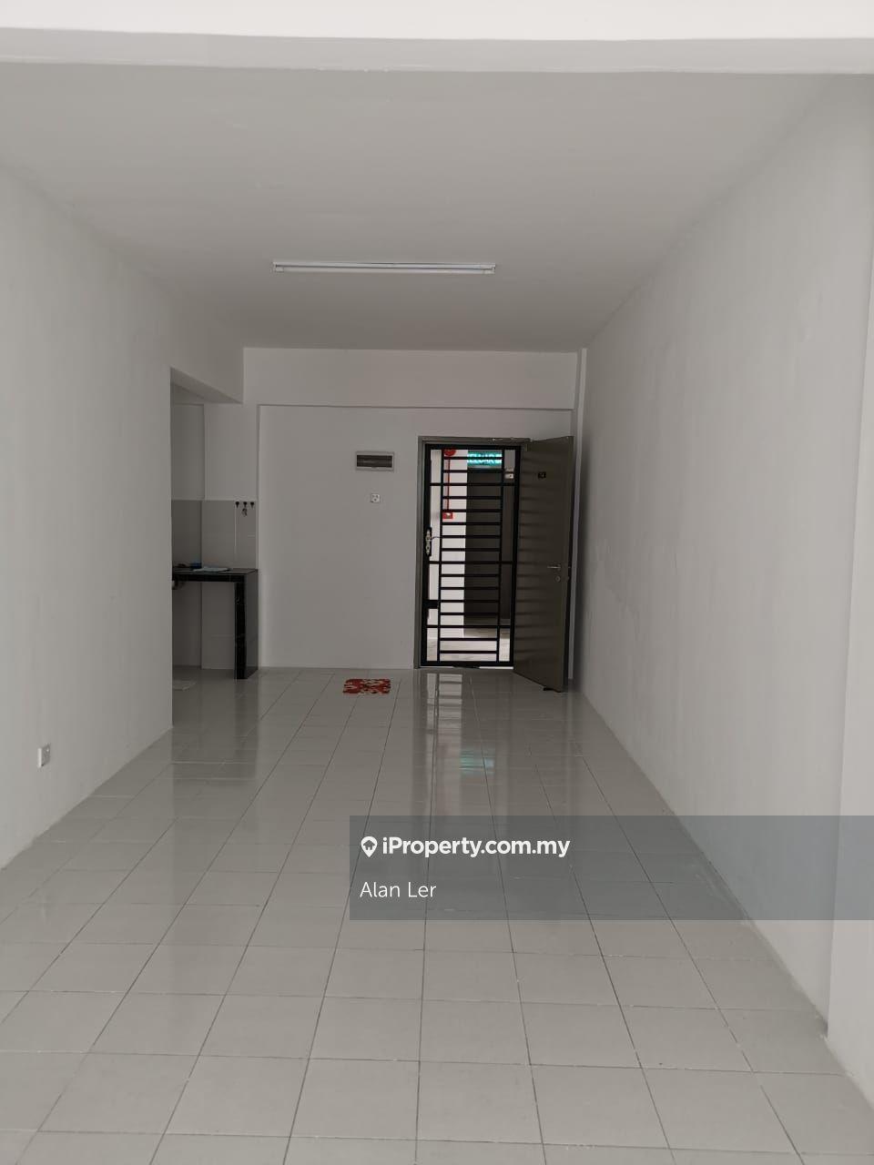 Pangsapuri Pulai Mutiara 3-Bedrooms Unit For Sale