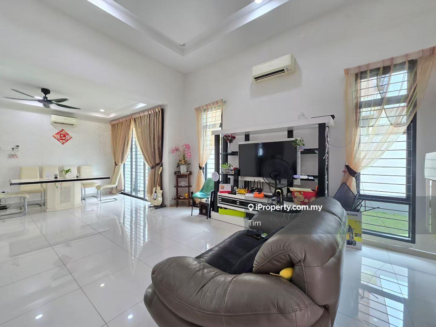 Below Market Price Bungalow. House in Good Condition. Welcome Viewing