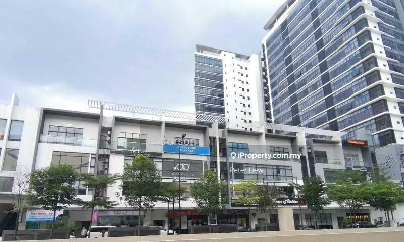 Good Buy 5 stry Building With Lift At Aurora Place, Good Roi