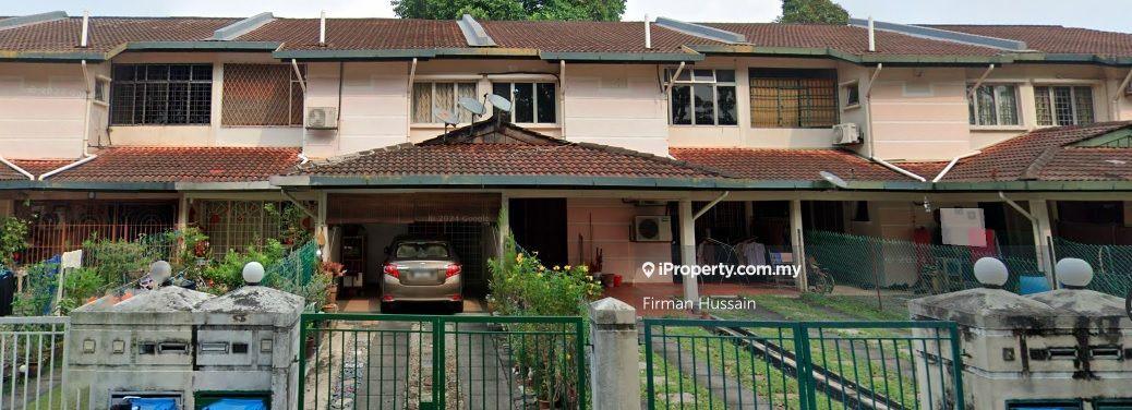 Newly renovated 1st Floor Townhouse