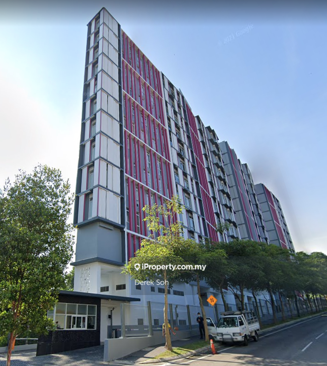 Private corner renovated fully furnished with great view