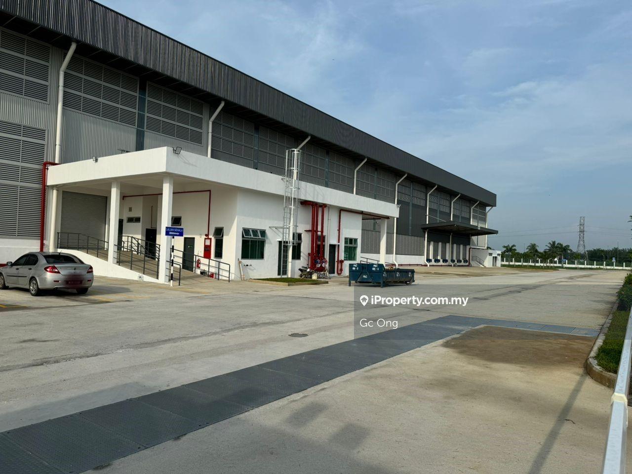 Grade A distribute centre-strategic loc close to West Port & North Por