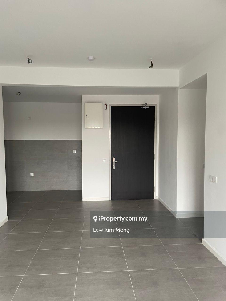 Freehold / Aurora Residence, Subang