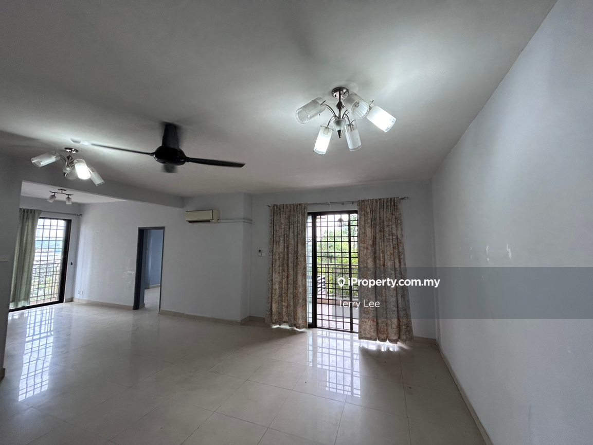 Royal Domain Sri Putramas 2 Jalan Kuching