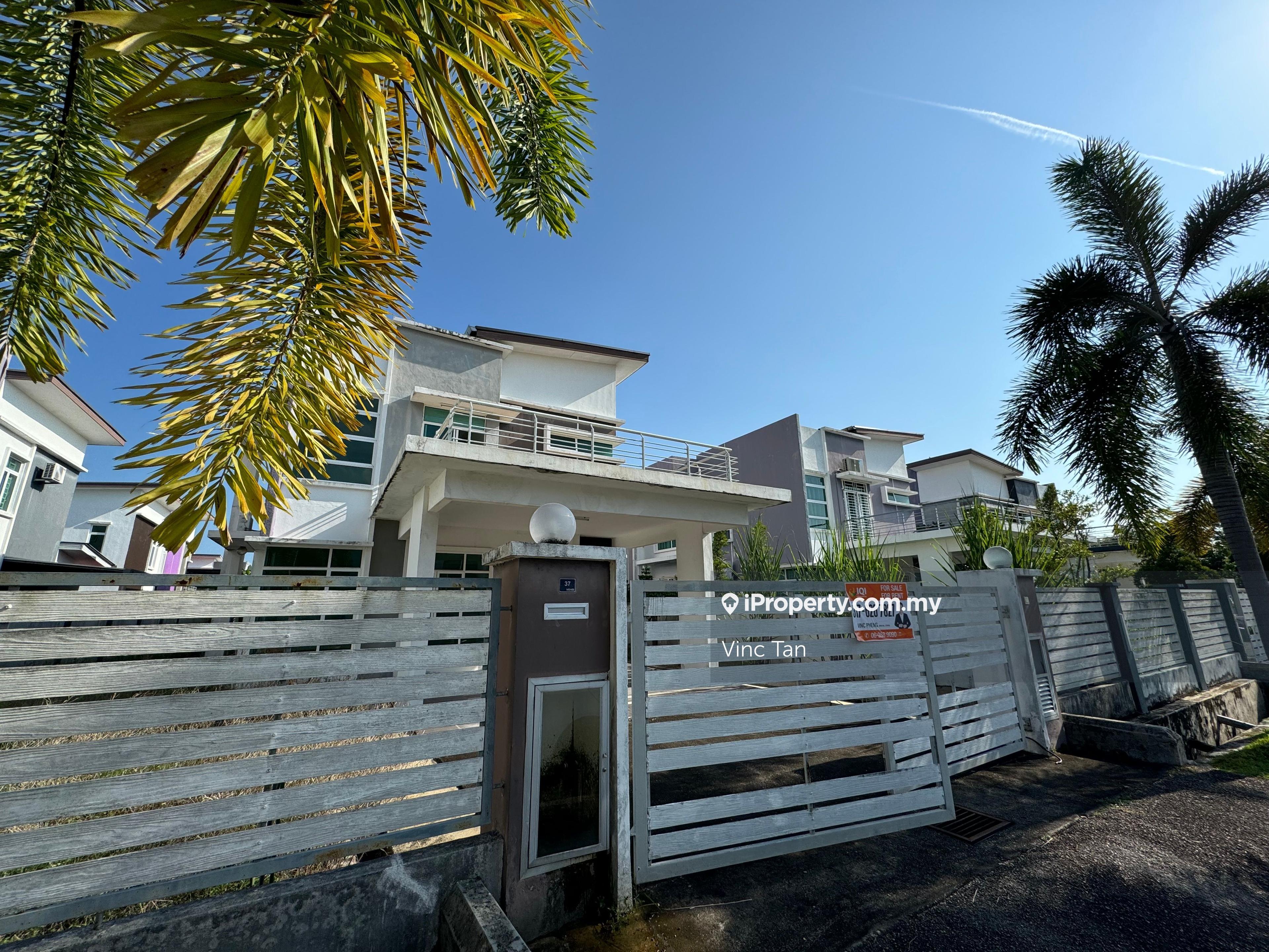 Freehold Huge Bungalow at Taman Paya Rumput Perdana, Melaka.