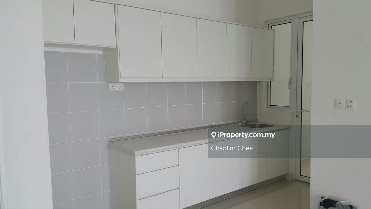 Good value unit to let go! View anytime n Key on hand!