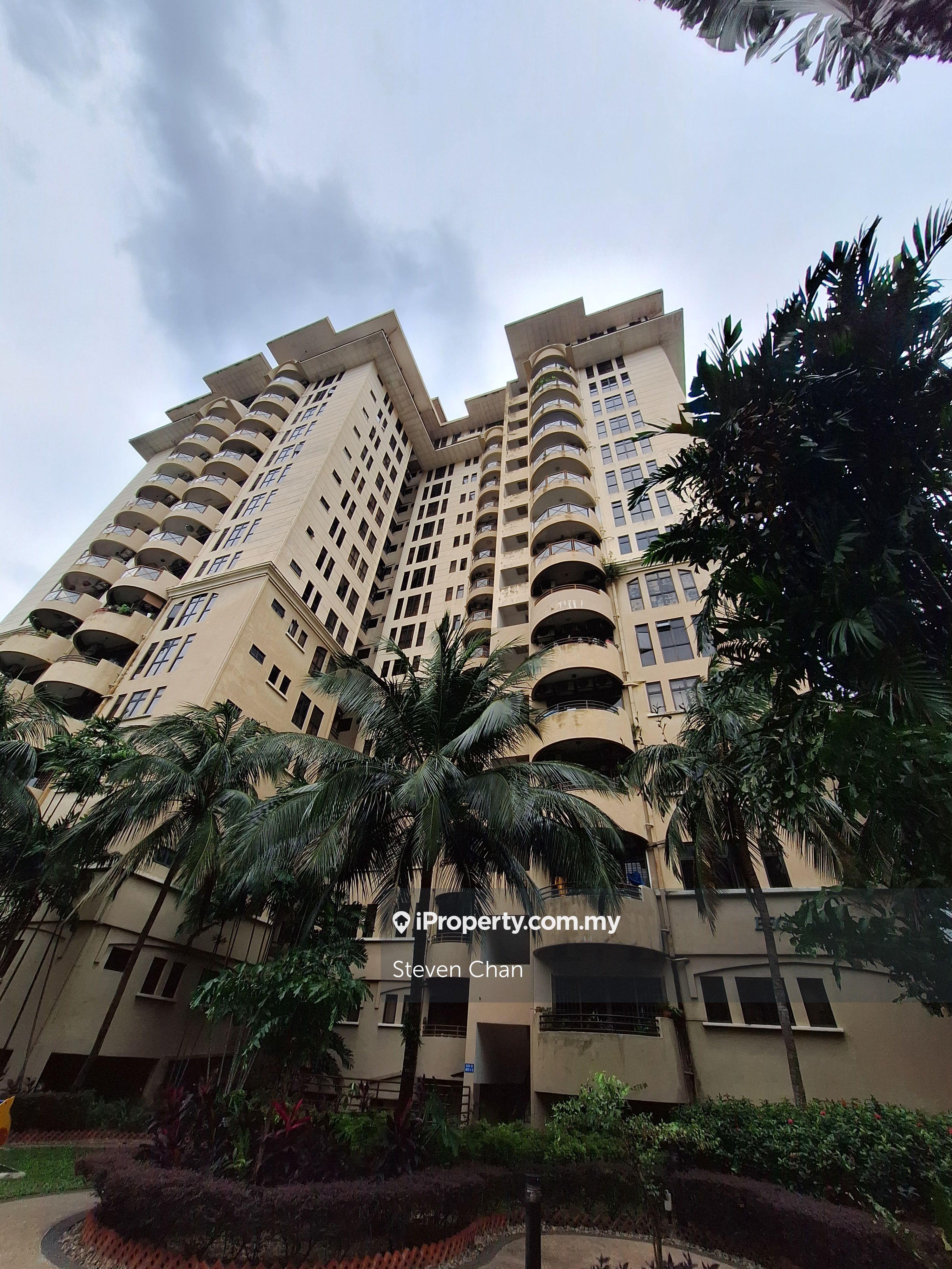 Near mid valley, easy access to highway and many many more