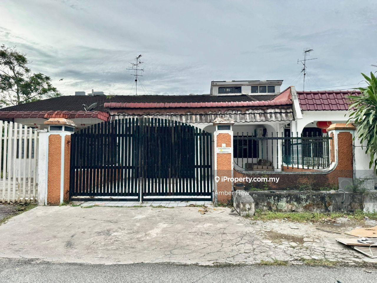 Taman Sentosa JB town landed property Freehold near Ksl Mall Ciq 6km