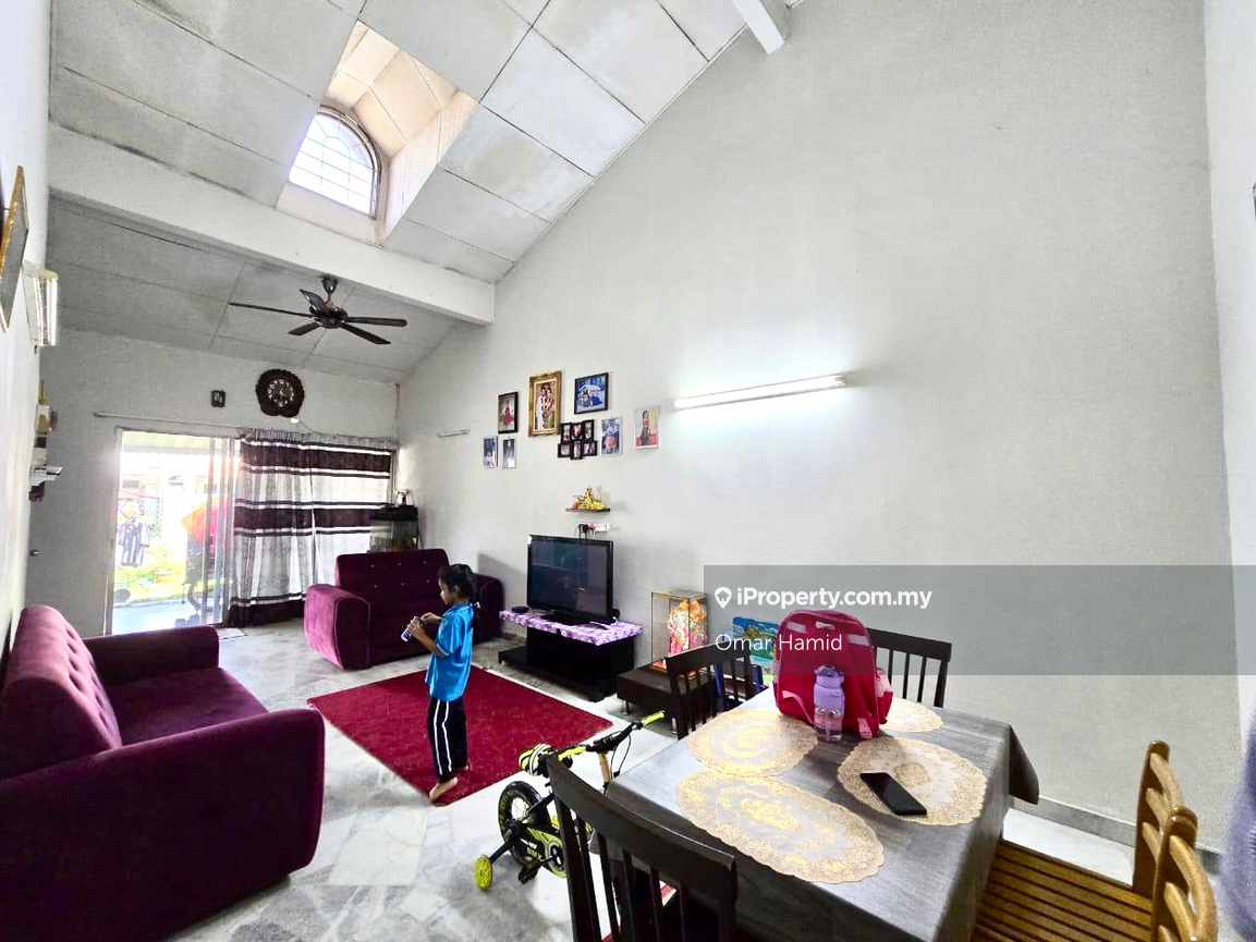 Single Storey Terrace House Taman Mawar Kinrara 5 Puchong Non Bumi
