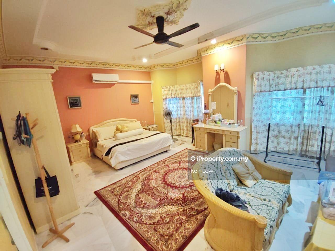Facing Open, Fully Renovated  2 Sty House, Taman Rakan, Kajang, Kajang