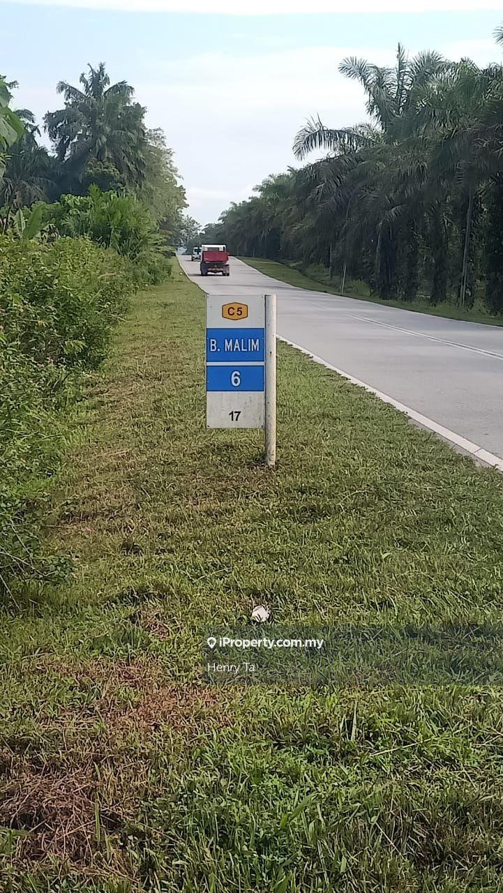 Raub Cheroh Mainroad Frontage Durian and Oil Palm Land For Sale