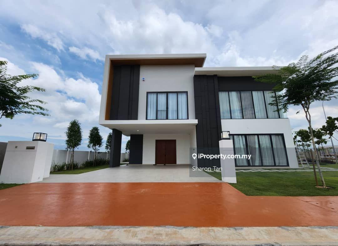 Near S2 height Double Storey Bungalow Luxury Design nearby clubhouse