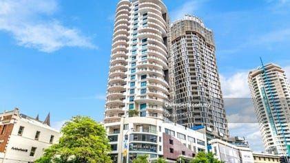 Petrie Condominium 5 bed unit for sale