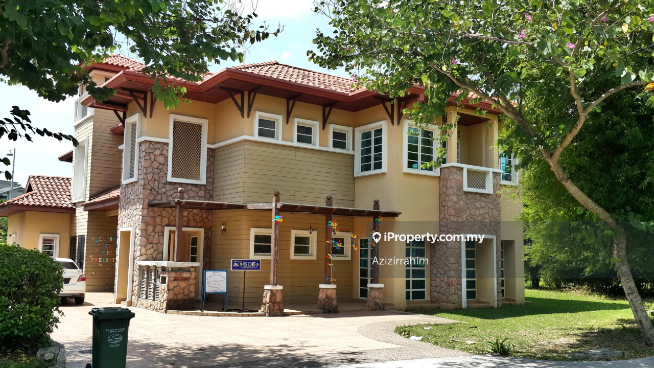Huge Land 2 Storey Bungalow Presint 14 Putrajaya