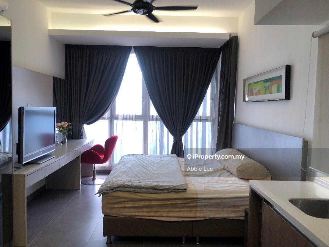 Dual-key unit with Fully Furnished, Corner unit with KL view