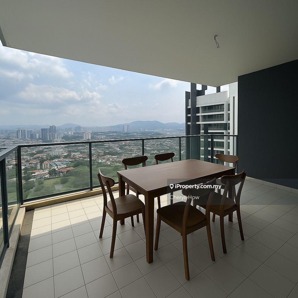 Lakeville Residence Partial Furnished Biggest Corner Unit for Sales