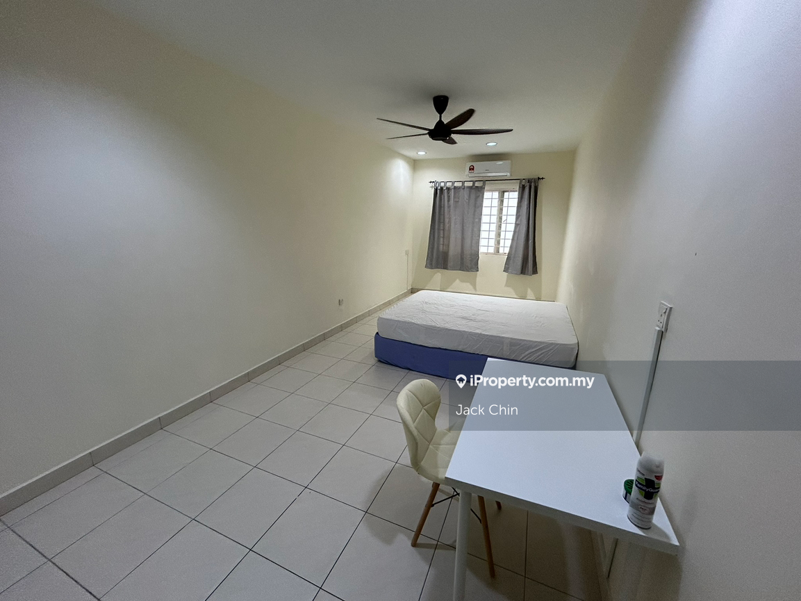 Double room 200 sqft 